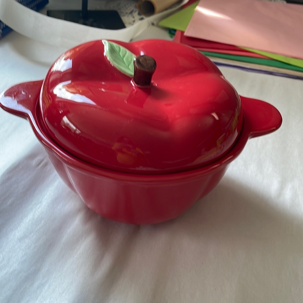 Home Essentials produce selection, apple ceramic pot with lid. 8 inch diameter.